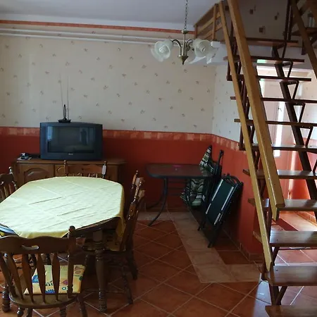 Tiszavirág Apartmanház Cserkeszőlő
